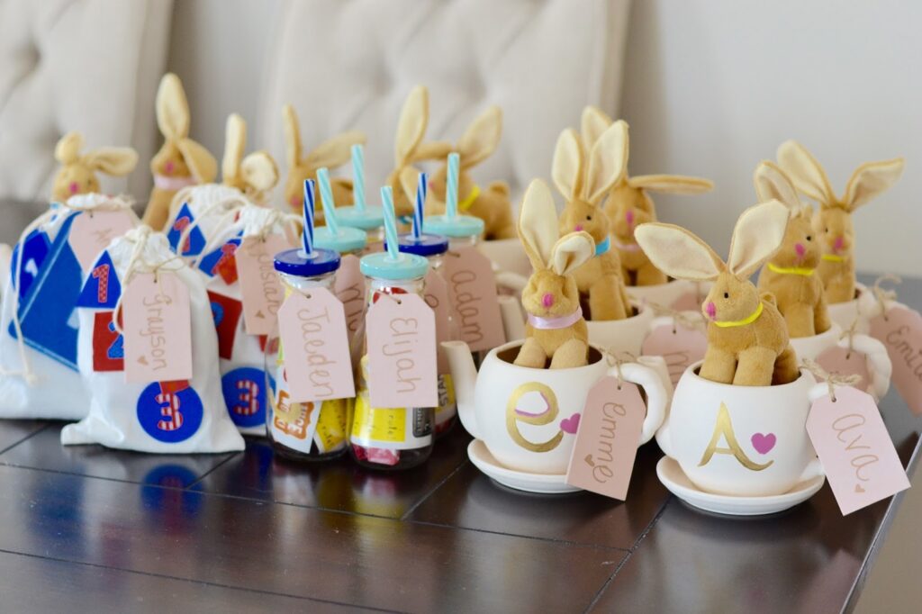 Tea Party Favors (Credit: By Erika Batista)