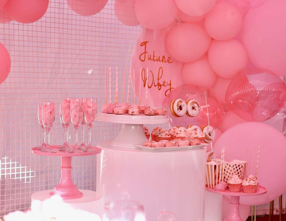 Pink Party Balloons (credit: Catch My Party)