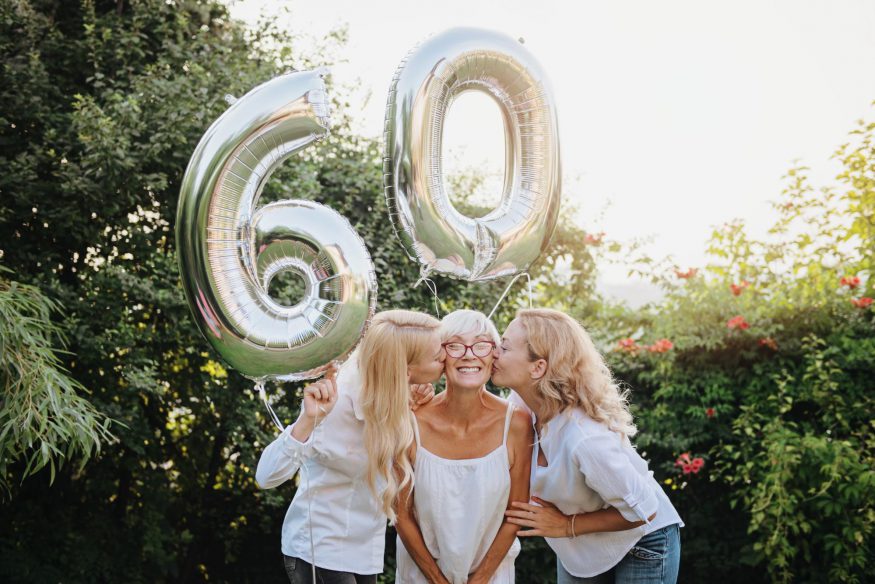 60th Birthday Party Ideas For Mom (Credit: greenvelope)