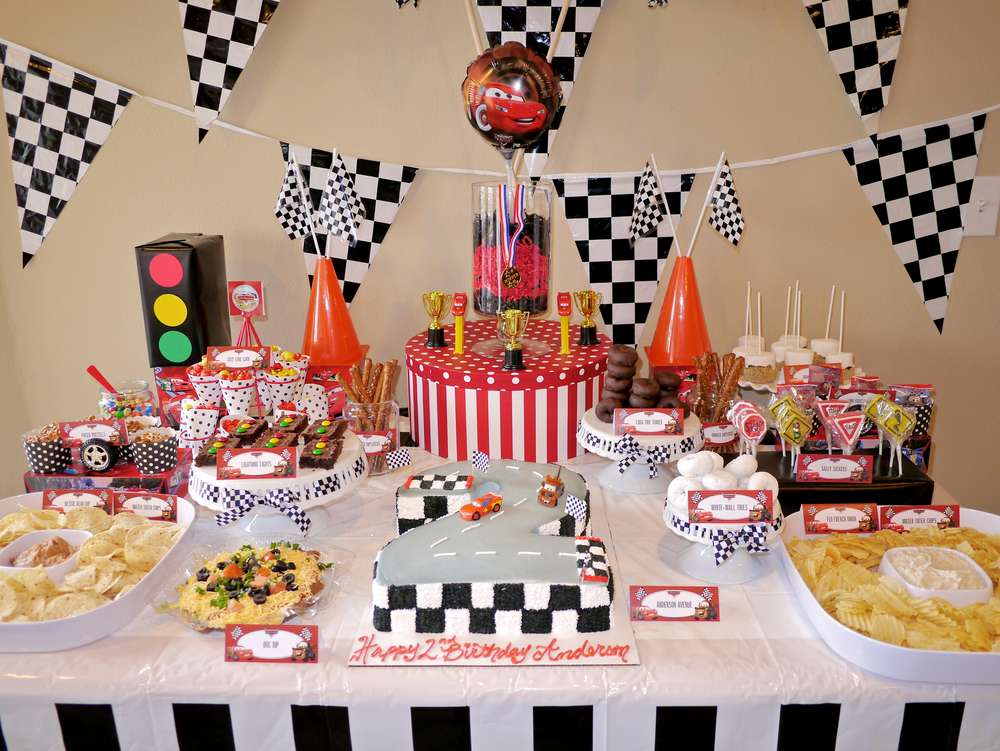 Cars Birthday Dessert Table (Credit: catchmyparty)