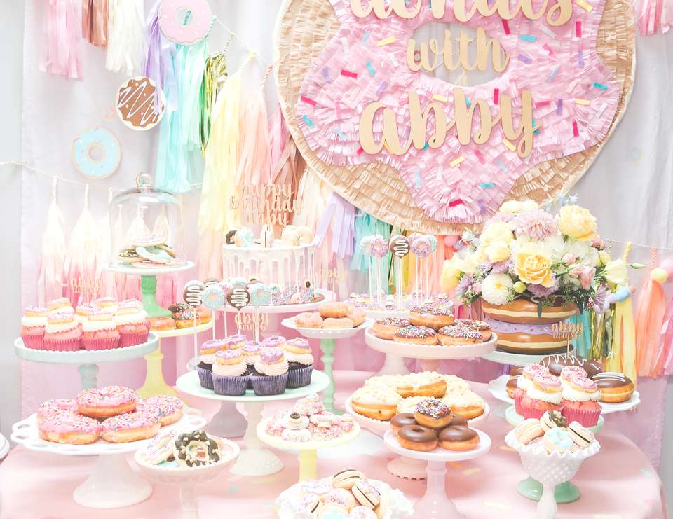 Donuts Themed Party (Credit: Catch My Party)
