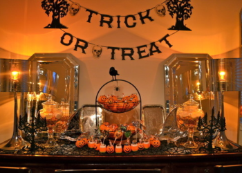 Halloween Party Trick or Treat (Credit: Society19)