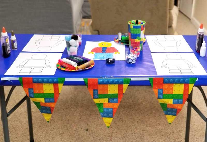LEGO Party Activities Ideas (Credit: momsandcrafters)