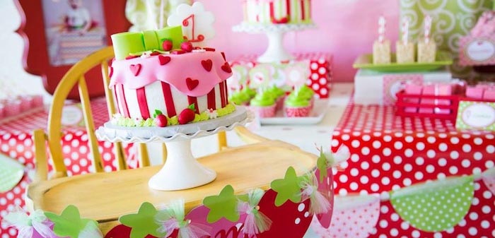 Strawberry Shortcake Birthday Cake Ideas (Credit: Kara's Party Ideas)