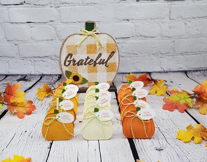 Thanksgiving Party Favors Ideas (Credit: Etsy)