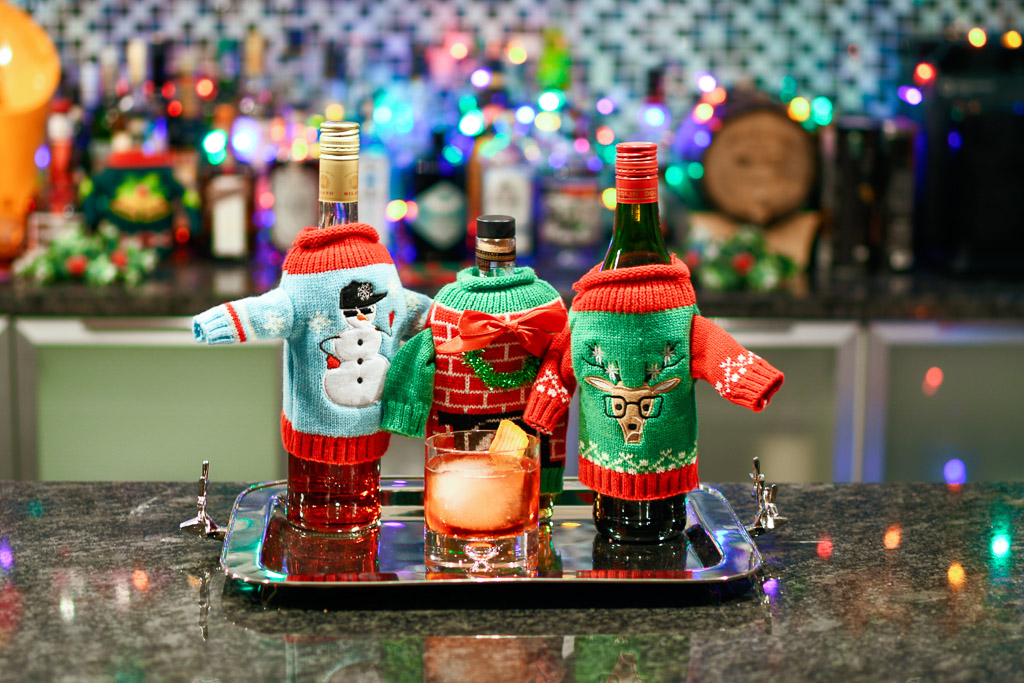 Ugly Sweater Party Drink (Credit: makeeverydayanevent)