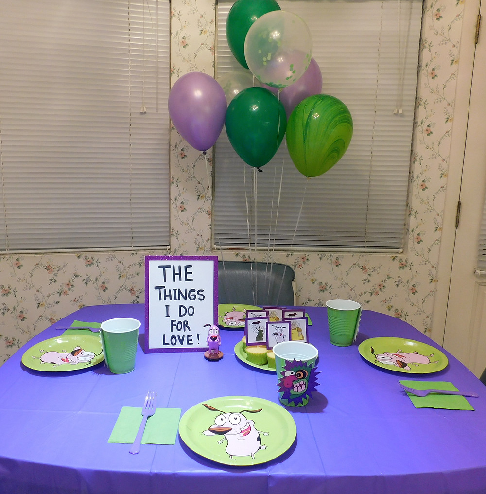 Courage of the Cowardly Dog Table Setting (Credit: deannasiegeldesigns)