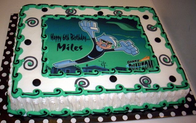Danny Phantom Birthday Cakes (Credit: Pinterest)