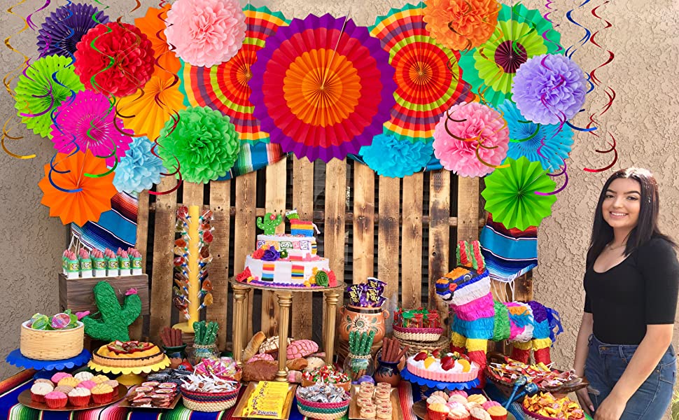 Fiesta Party Decorations (Credit: chiangraitimes)