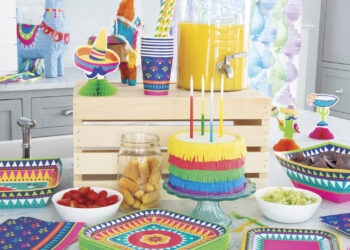 Fiesta Party Dessert Table (Credit: favors)