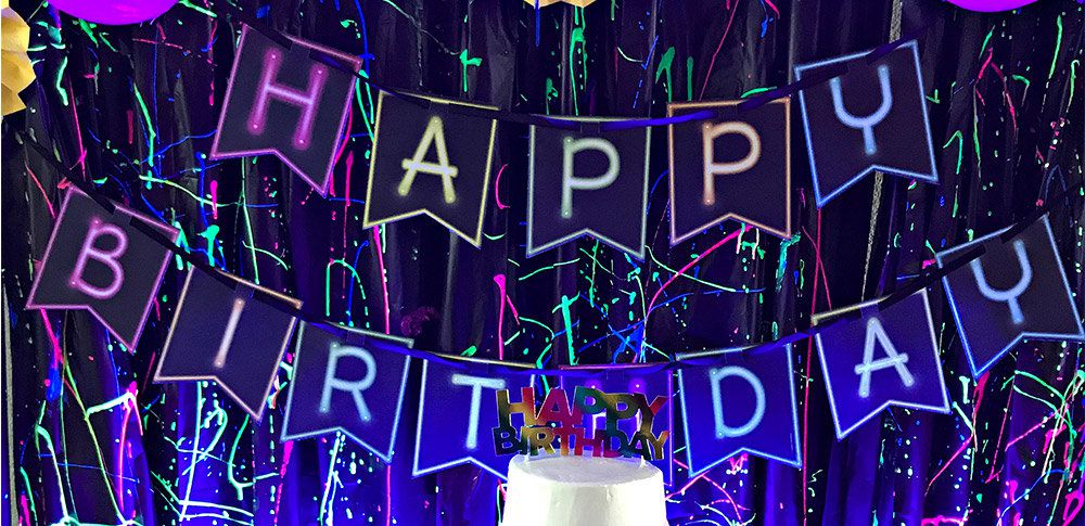 Glow Birthday Party Ideas (Credit: birthdayinabox)