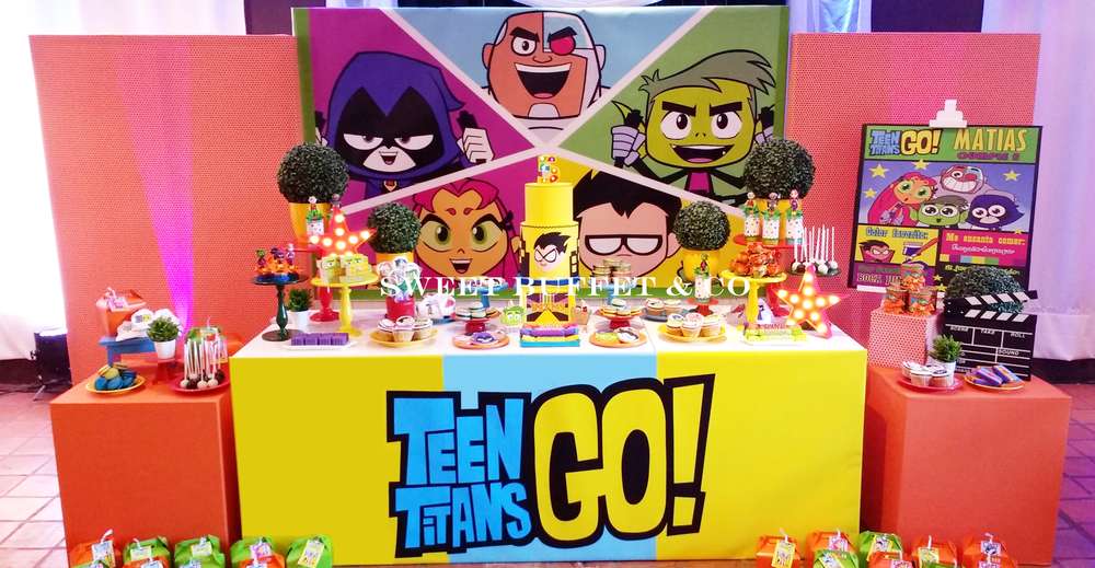 Teen Titans Go Party Decorations (Credit: Catch My Party)