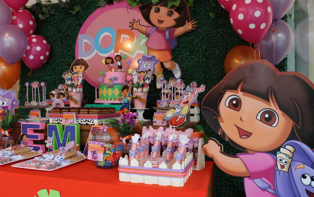 Dora the Explorer Party Decorations (Credit: Catch My Party)