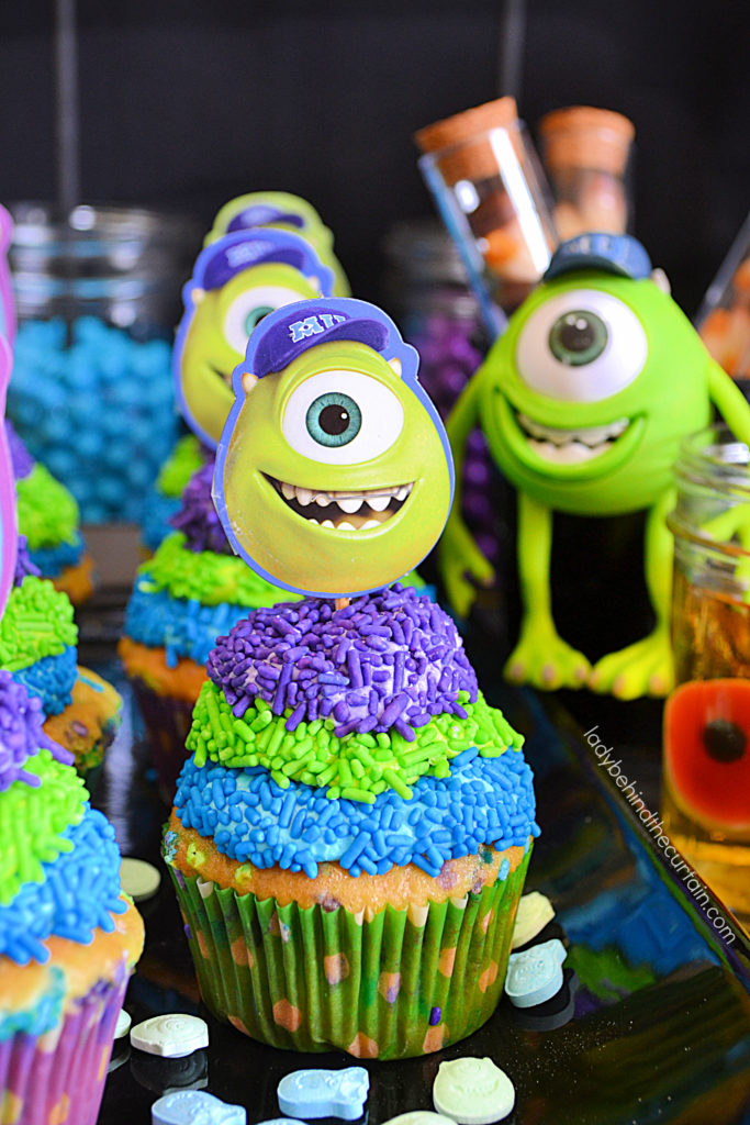 Monster University Party Cupcakes (Credit: ladybehindthecurtain)