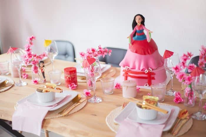 Mulan Birthday Table Setting