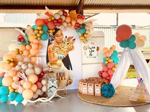 Pocahontas Birthday Balloon Decor