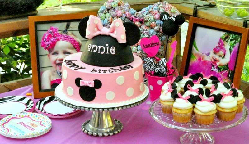 Minnie Mouse Cakes