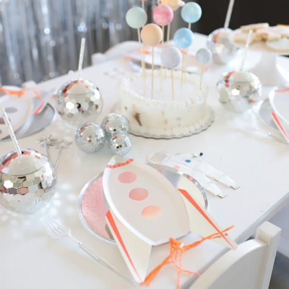 Astronauts Birthday Party Table Setting