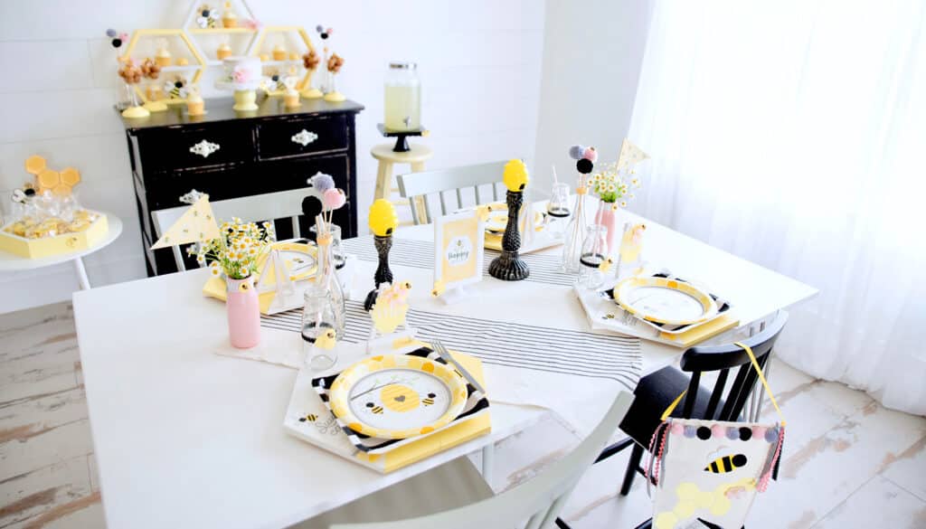 Bee Birthday Party Table Setting