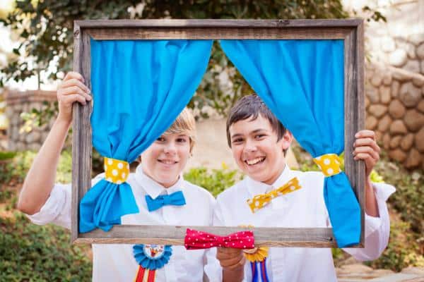 Donald Duck Birthday Party Photo Booth