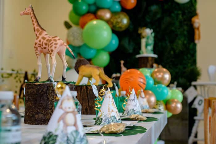 Safari Birthday Party Table Setting