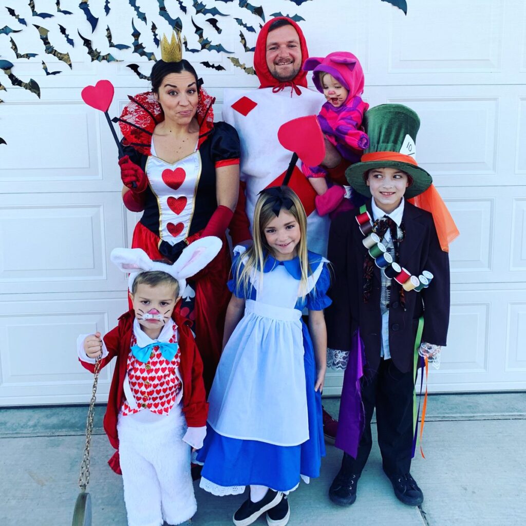 Alice In Wonderland Party Family Costume