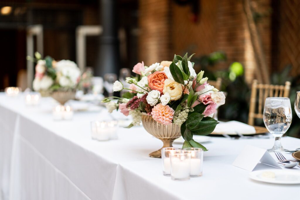 Beautiful Table Centerpiece made of Glass vase and Dahlia floral arrangements