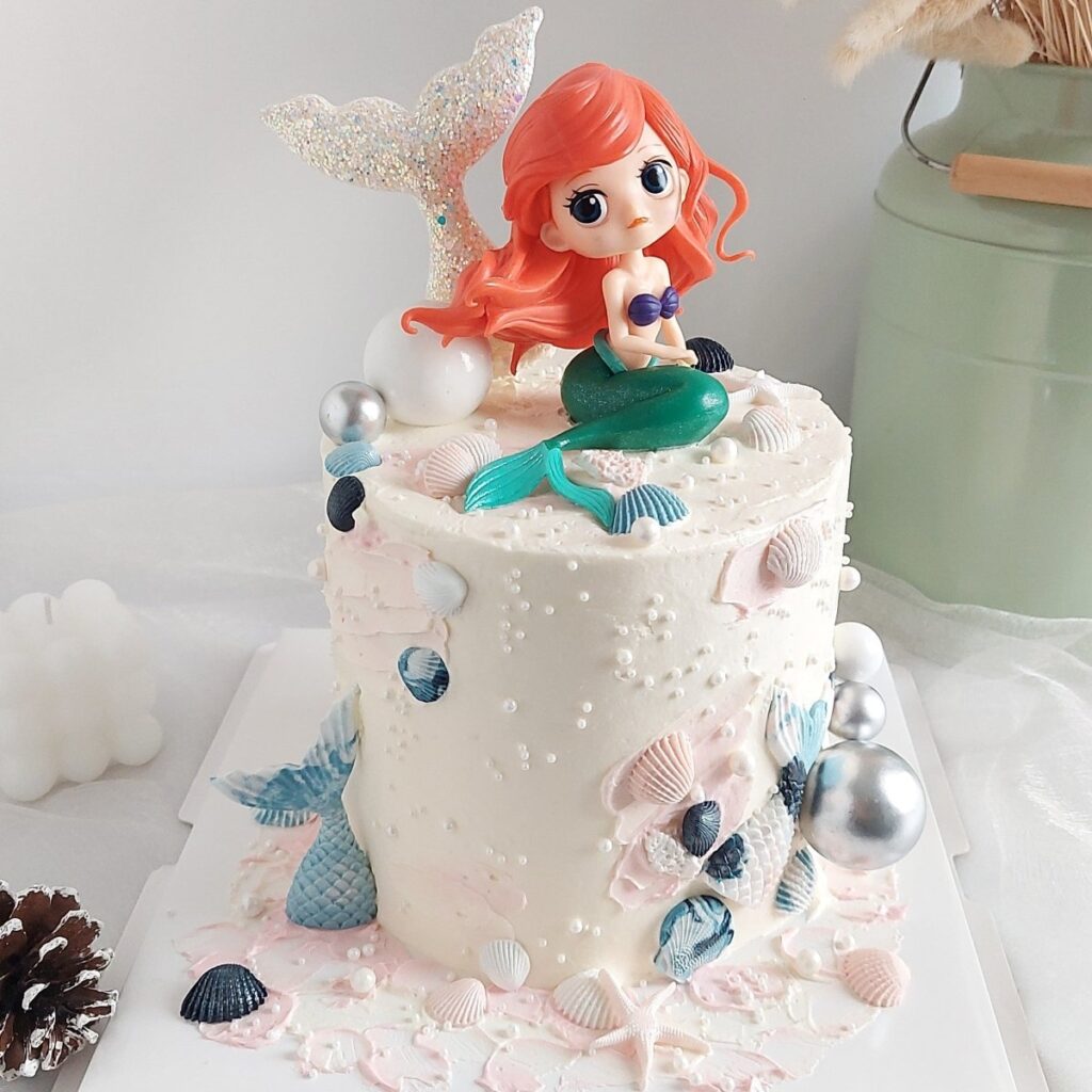 Simple 1-Tiered Cake with Ariel Little Mermaid , Seashell and starfish edible Figurine