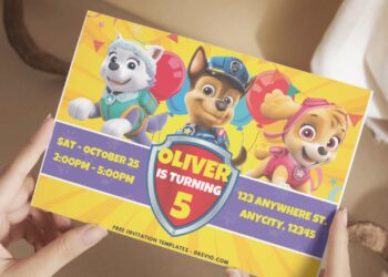 PAW Patrol badge birthday invitation with Skye and Everest