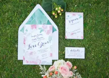 Wedding Invitations for Garden Wedding Party (Credit: kateaspen)