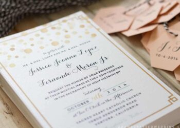 Modern Wedding Invitations (Credit: mountainmodernlife)