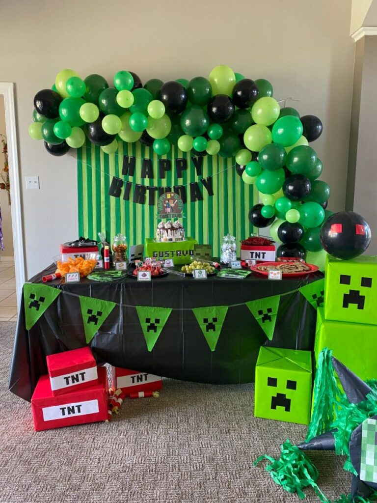 Balloon arch and green streamers for Minecraft Birthday Party Decor